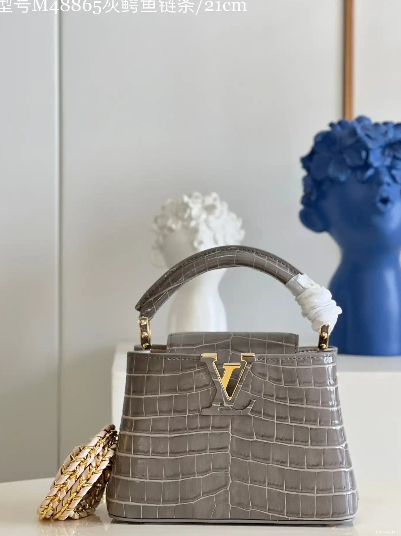LOUIS VUITTON MINI CAPUCINES 0517
